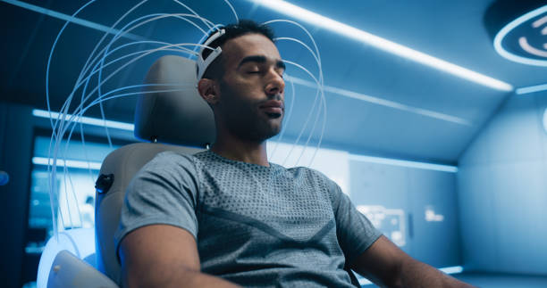 Innovative Laboratory Research Utilizes Advanced Eeg Headset for Cognitive Assessment. Futuristic Lab With Advanced Brain-computer Interface and Neural Signal Analysis in Medicine Innovative Laboratory Research Utilizes Advanced Eeg Headset for Cognitive Assessment. Futuristic Lab With Advanced Brain-computer Interface and Neural Signal Analysis in Medicine BCI stock pictures, royalty-free photos & images