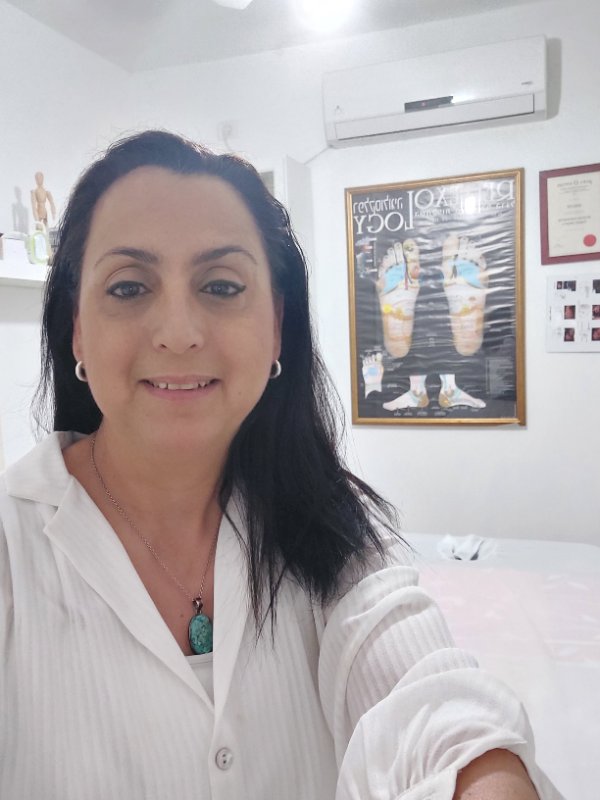 ימית מילכה מימון רפלקסולוגית ומטפלת רב תחומית לנשים